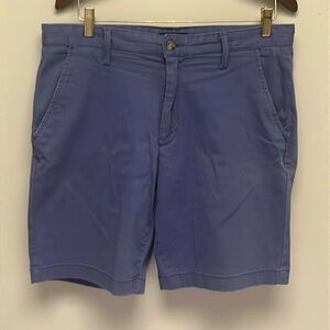 Mens Nautica deck short, stretch classic fit. Waist 32”, inseam 9.5”.